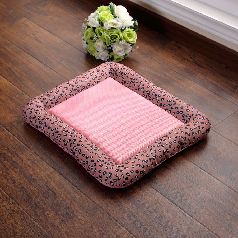 The Kanino Cool Mat — Self-Cooling Dog Mat